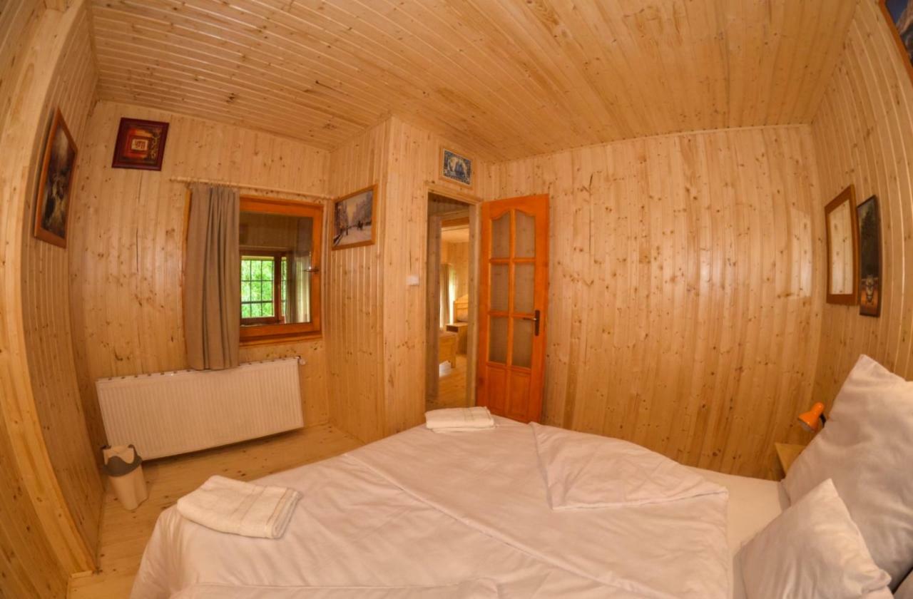 Malom Apartman Derekegyhaz Exterior foto